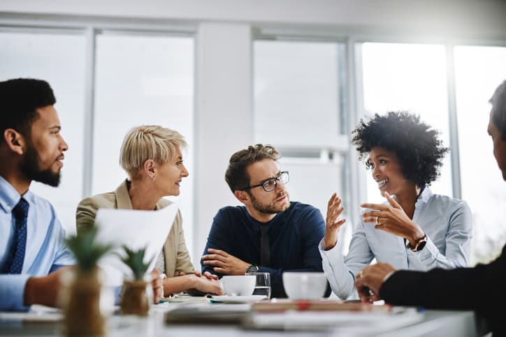 Imagem de capa do post Employee Empowerment: o que é como fazer no trabalho remoto?
