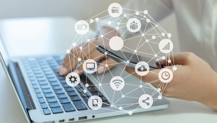 Imagem de capa do post RH Mobile: entenda o que é e como aplicá-lo na sua empresa